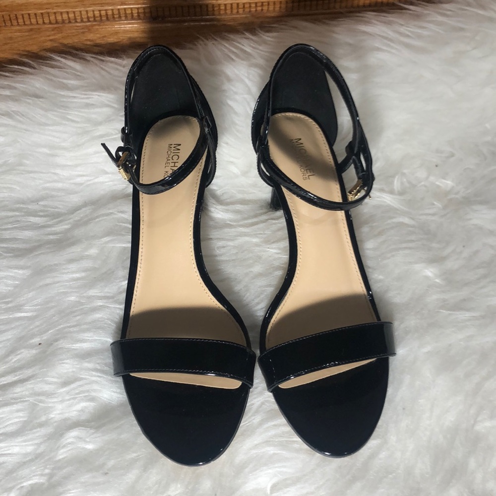 Simone Mid sandal heals Black leather Micheal Kors